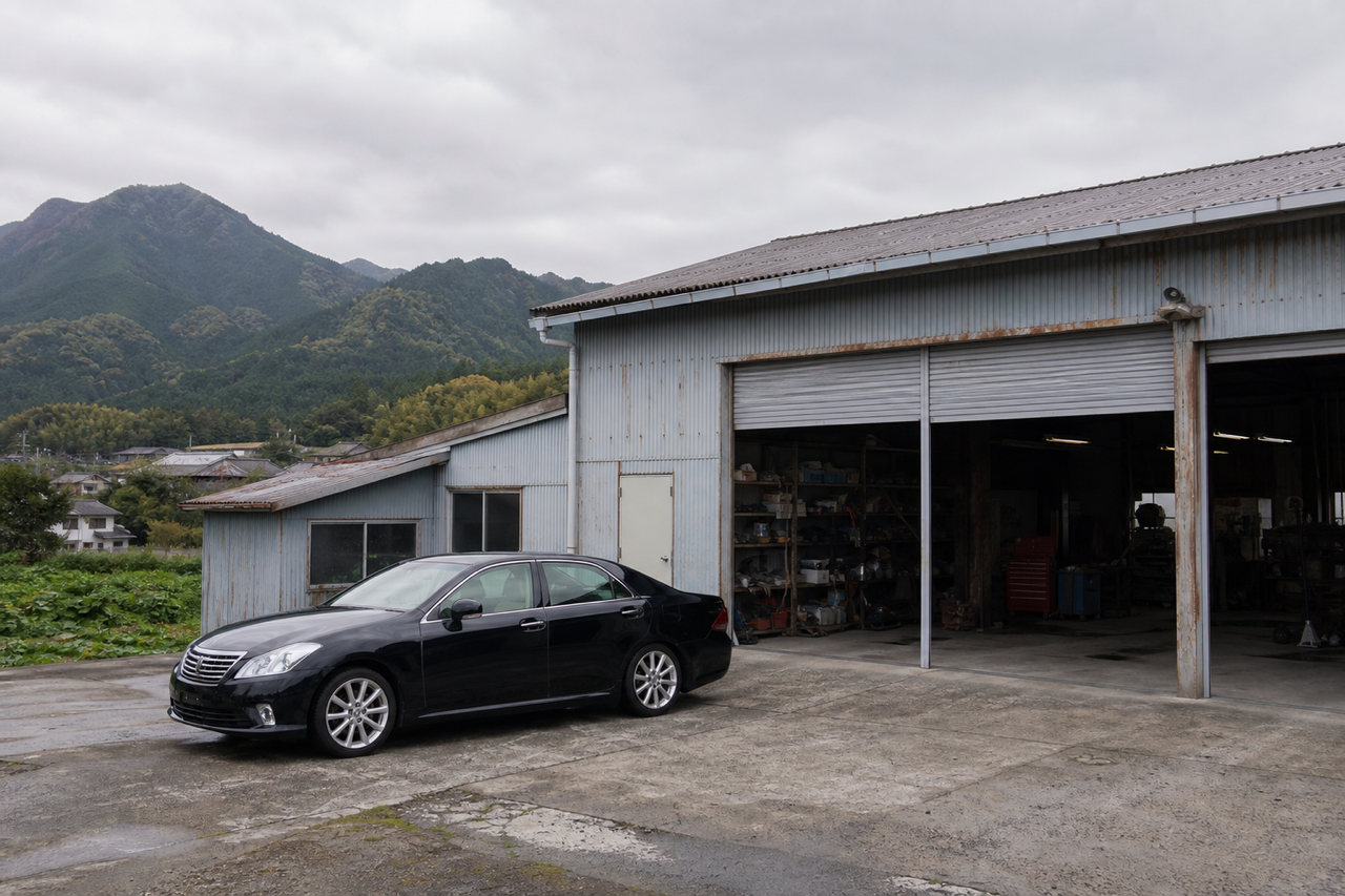 山口自動車鈑金塗装工場の工房